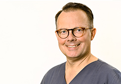 Kieferorthopäde Wiesbaden - Dr. Christian M. Ludwig
